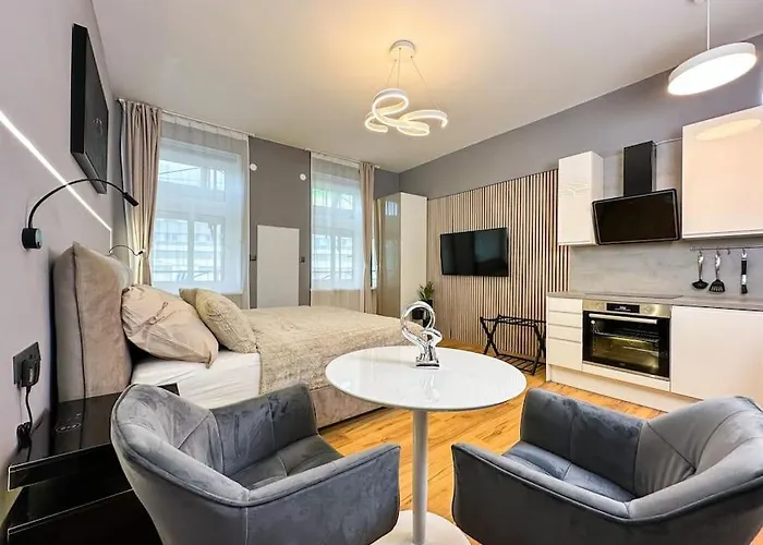 Appartement Direkt Bei Schoenbrunn! *